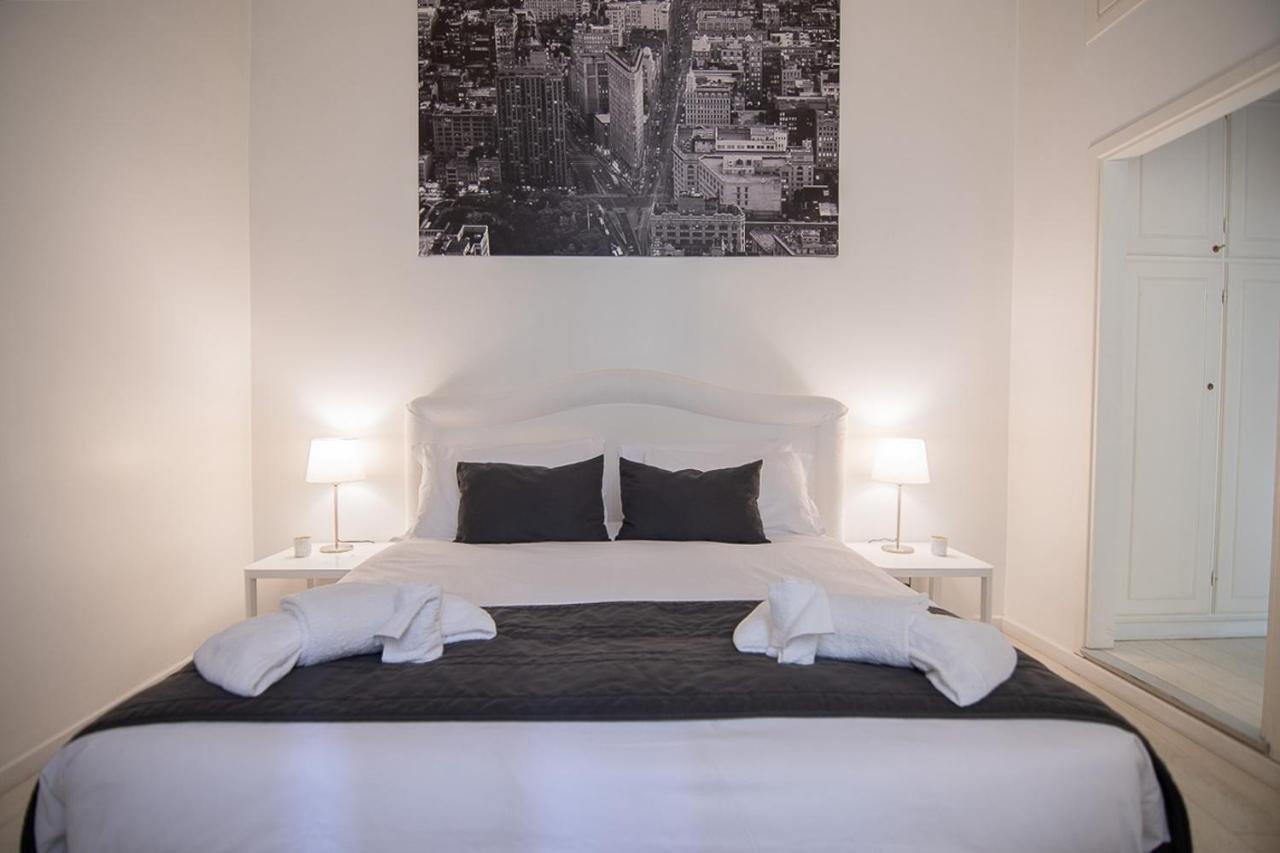 Triton Place *