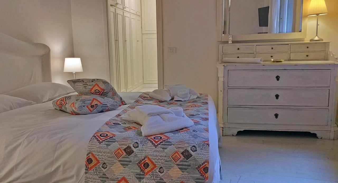 Triton Place Apartment *